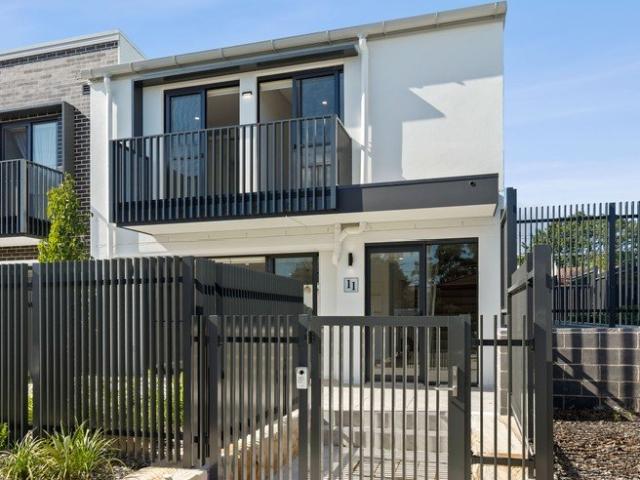 Townhouse for rent in Sydney, New South Wales