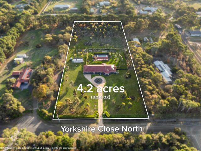 Cottage for sale in Batesford, Victoria