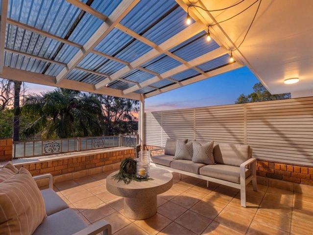 Townhouse for sale in Lower North Shore, Sydney