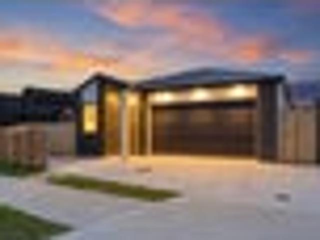 House for sale in Awhitu