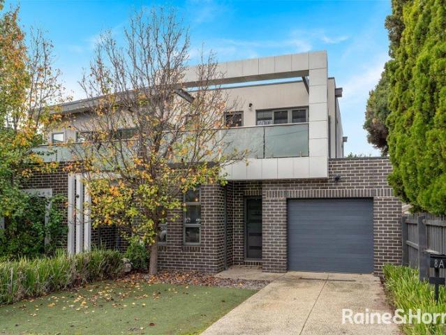 Townhouse for sale in Camerons Creek, Victoria