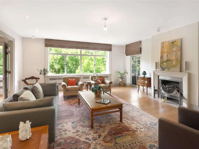 Apartment for rent in Chelsea, Greater London