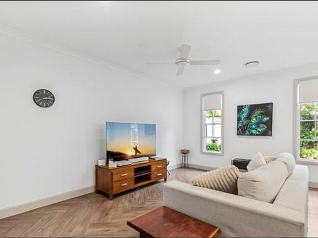 Townhouse for rent in Toombul, Queensland