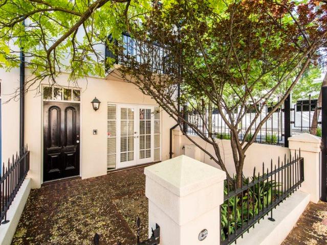 House for rent in Northbridge, Perth
