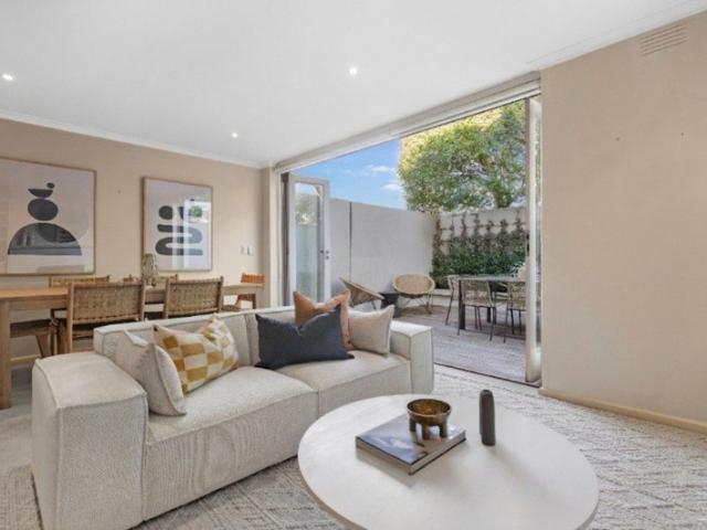 Townhouse for sale in Camerons Creek, Victoria