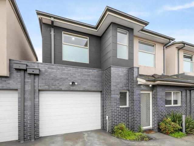 Townhouse for rent in Camerons Creek, Victoria