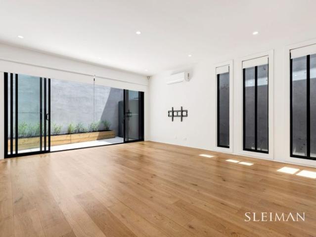 Townhouse for rent in Keilor East, Melbourne