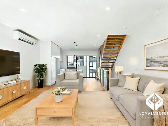 Townhouse for sale in Camerons Creek, Victoria