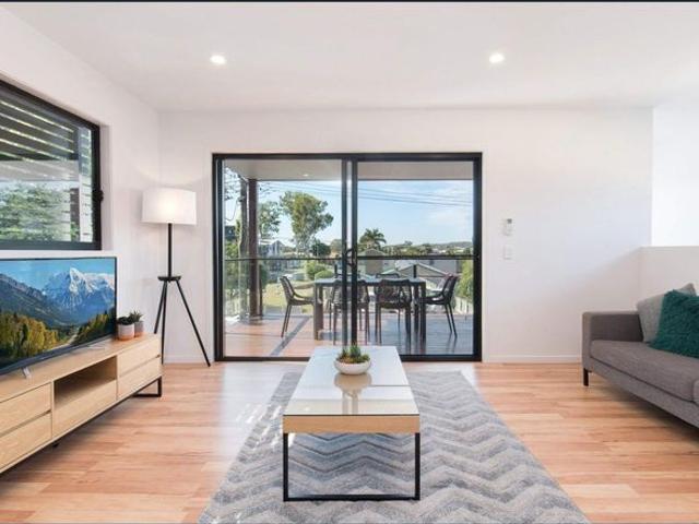 Townhouse for rent in Carina Heights, Greater Brisbane
