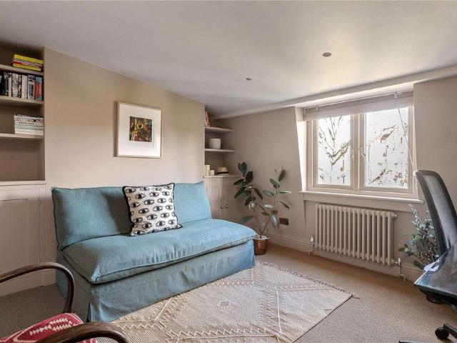 House for rent in Angel, Greater London