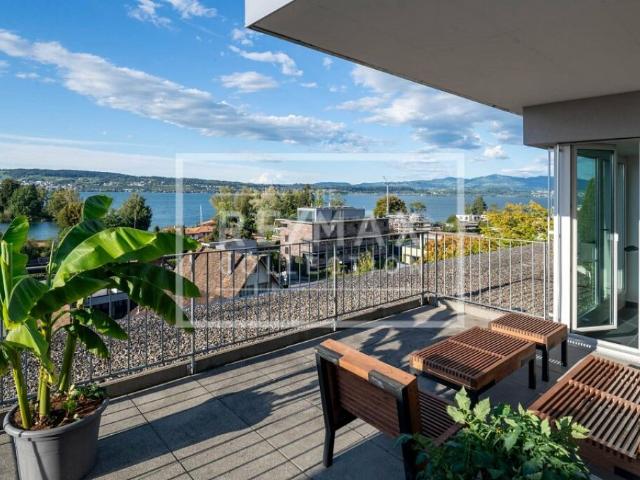 Attikawohnung kaufen in Bäch (SZ), Schwyz