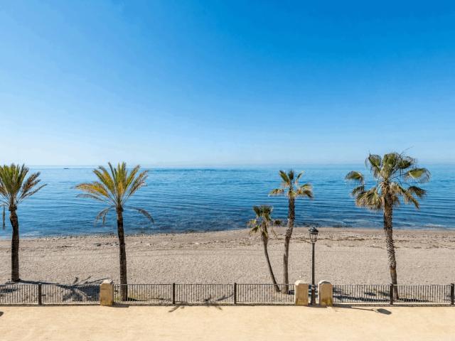 Piso en venta en La Carolina, Costa del Sol Occidental