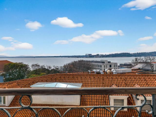 Apartamento alugar em Misericórdia, Lisboa