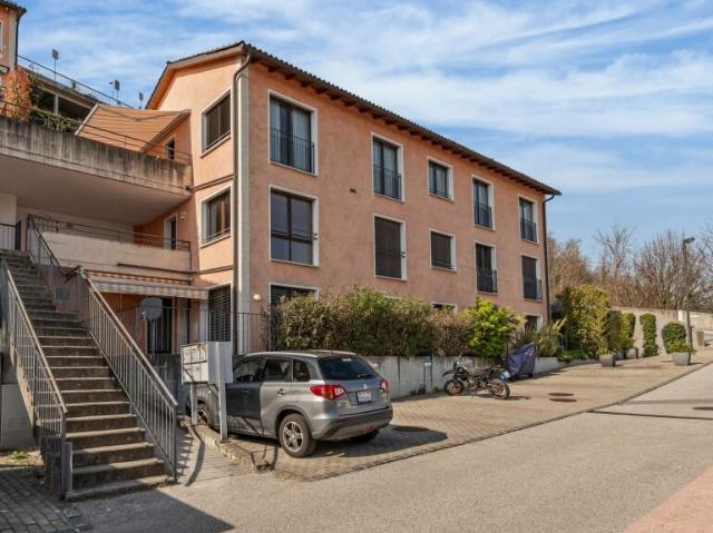 Wohnung kaufen in Vernate, Tessin