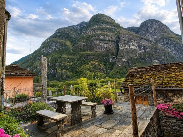 Haus kaufen in Cevio, Tessin