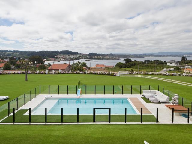Casa en venta en Oleiros, A Coruña