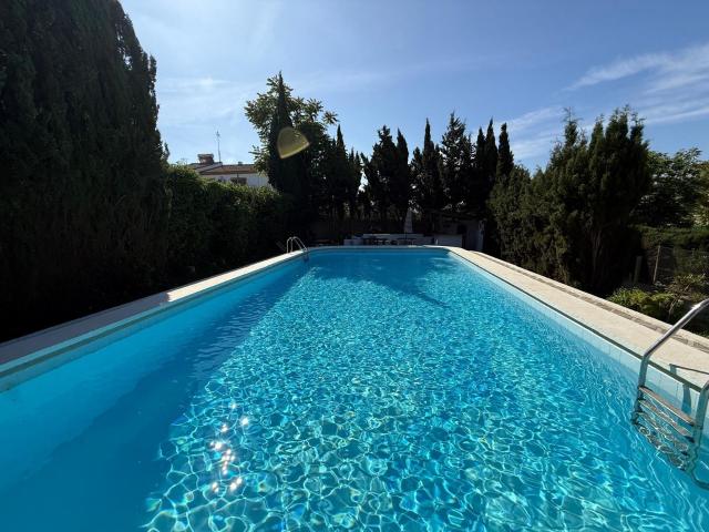 Casa en venta en Antequera, Andalucía