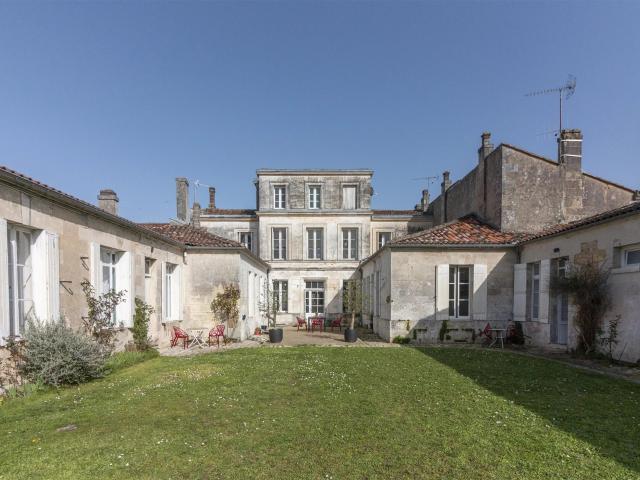 Maison vente à Cognac, Châteauneuf-sur-charente