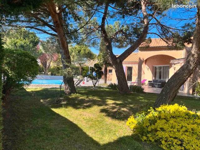 Maison vente à Tournon-sur-Rhône, Étables