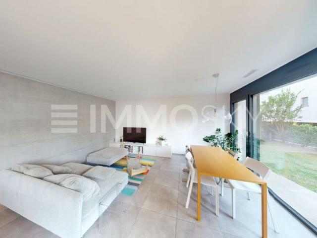 Wohnung kaufen in Gordola, Tessin