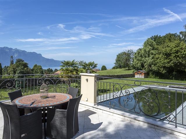 Einfamilienhaus kaufen in Veytaux, Waadt