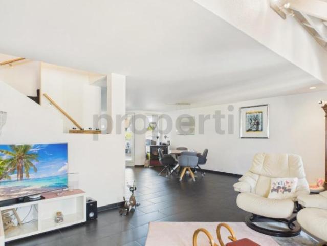 Wohnung kaufen in Weiach, Zürich