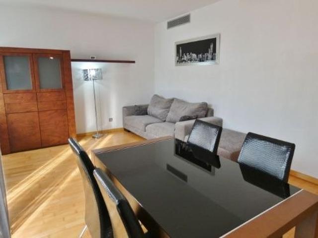 Piso en alquiler en La Mina - districte 6, Barcelonès