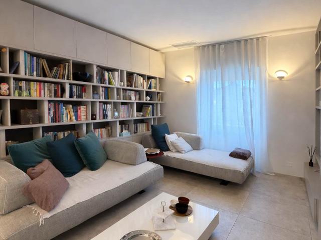 Villa Indipendente in affitto a Vittoria Apuana, Forte Dei Marmi