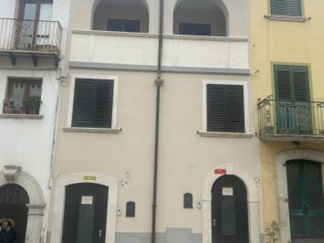 Appartamento in vendita a Cerreto Sannita, Benevento