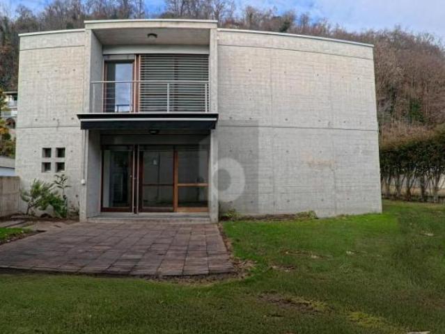 Haus kaufen in Minusio, Tessin