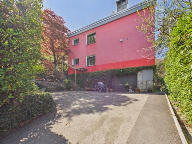 Einfamilienhaus kaufen in Cadenazzo, Tessin