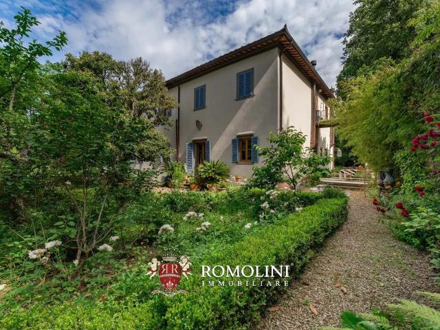 Casa in vendita a Montevarchi, Toscana