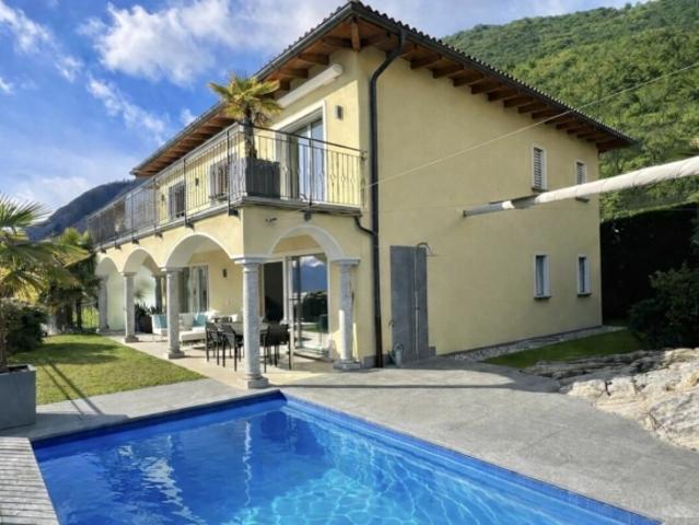 Einfamilienhaus kaufen in Minusio, Tessin