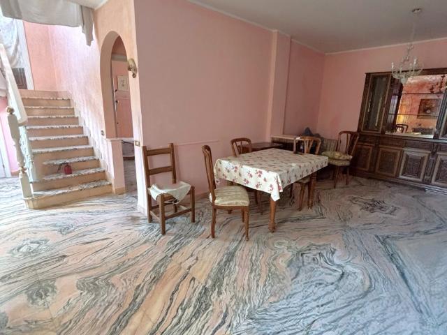 Villa Indipendente in affitto a Pianura Reggiana, Re