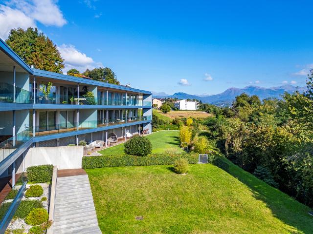 Wohnung kaufen in Collina d'Oro, Tessin