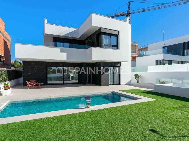 Casa en venta en Alicante