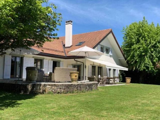 Haus kaufen in Crans-près-Céligny, Waadt