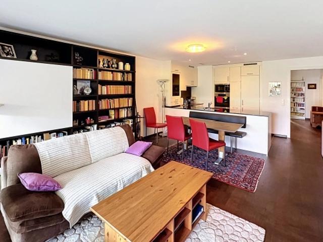 Wohnung kaufen in Pully, Waadt