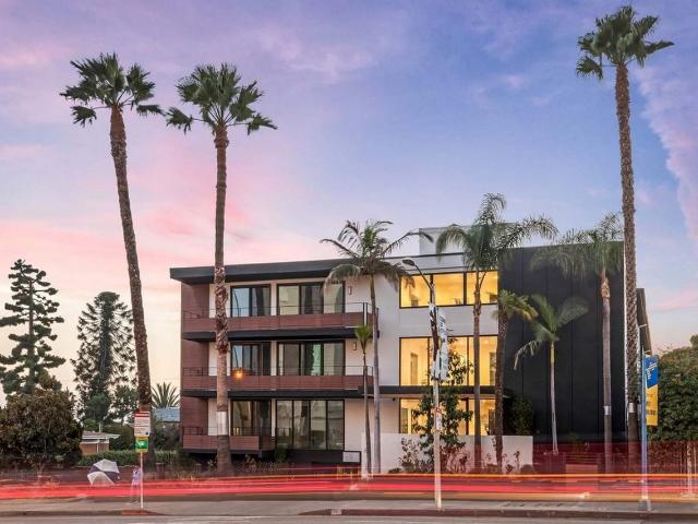 Apartment for rent in Canoga Park, California