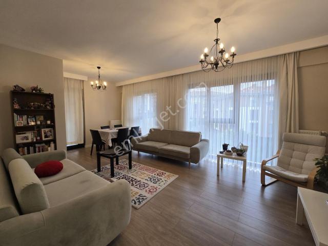 Üsküdar, İstanbul içerisinde satılık mülk