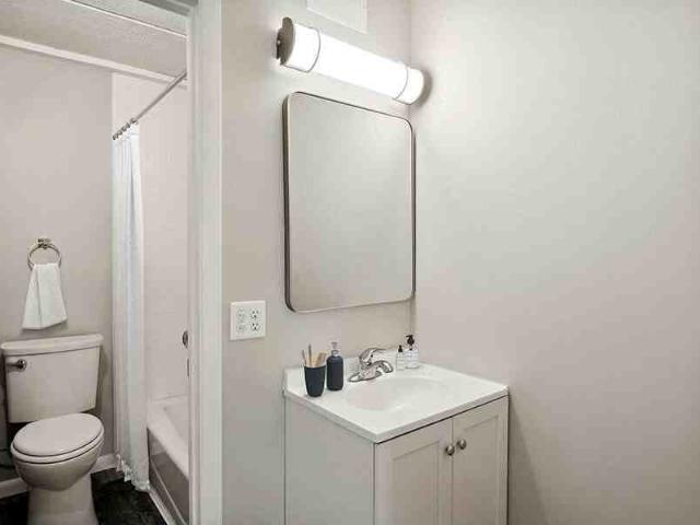 Apartment for rent in Burnsville, Minnesota