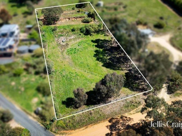 Land for sale in Guildford, Victoria
