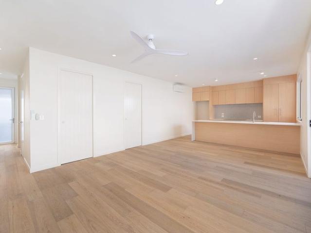 Townhouse for rent in Toombul, Queensland