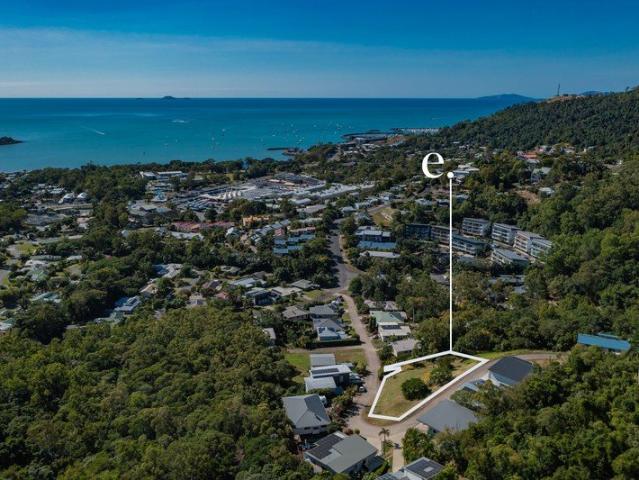 Land for sale in Cannonvale, Queensland