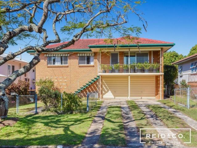 House for sale in Scarborough, Greater Brisbane