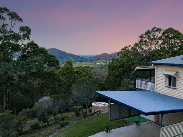 Cottage for sale in Veteran, Queensland
