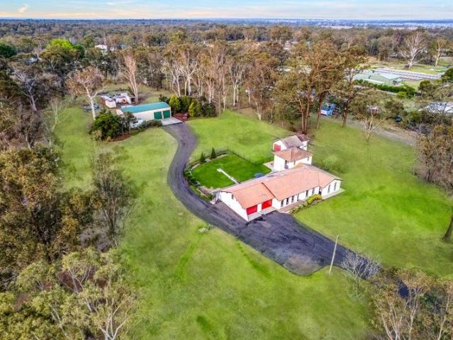 Cottage for sale in Sydney, New South Wales
