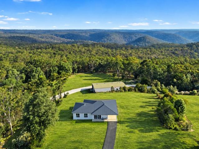 Cottage for sale in Weavers, Sydney