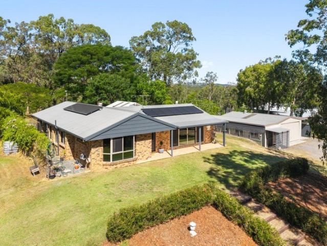 Cottage for sale in Toombul, Queensland