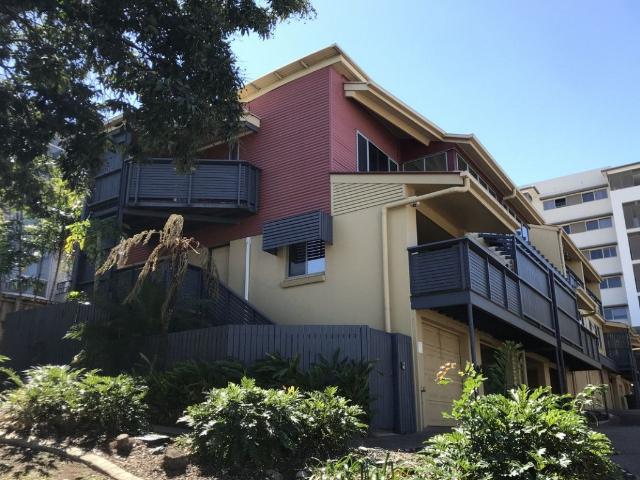 Townhouse for sale in Toombul, Queensland
